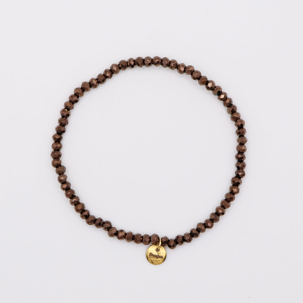 Handgefertigtes elastisches Armband mit dunkelbraunen Glasperlen, 17 cm, wasserfest – Dunjas Atelier Zürich